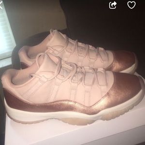 rose gold jordan retro 11